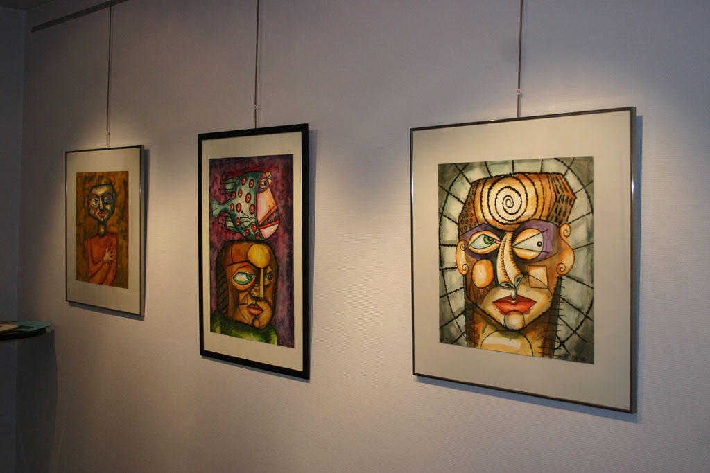 Exposition peinture et céramique de Ricardo Ponce &agrave; l'office de tourisme Rh&ocirc;ne Crussol de Saint-Péray, janvier 2010